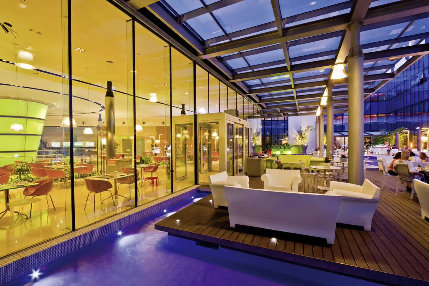 UNAHOTELS T Hotel Cagliari LOUNGE_LOBBY