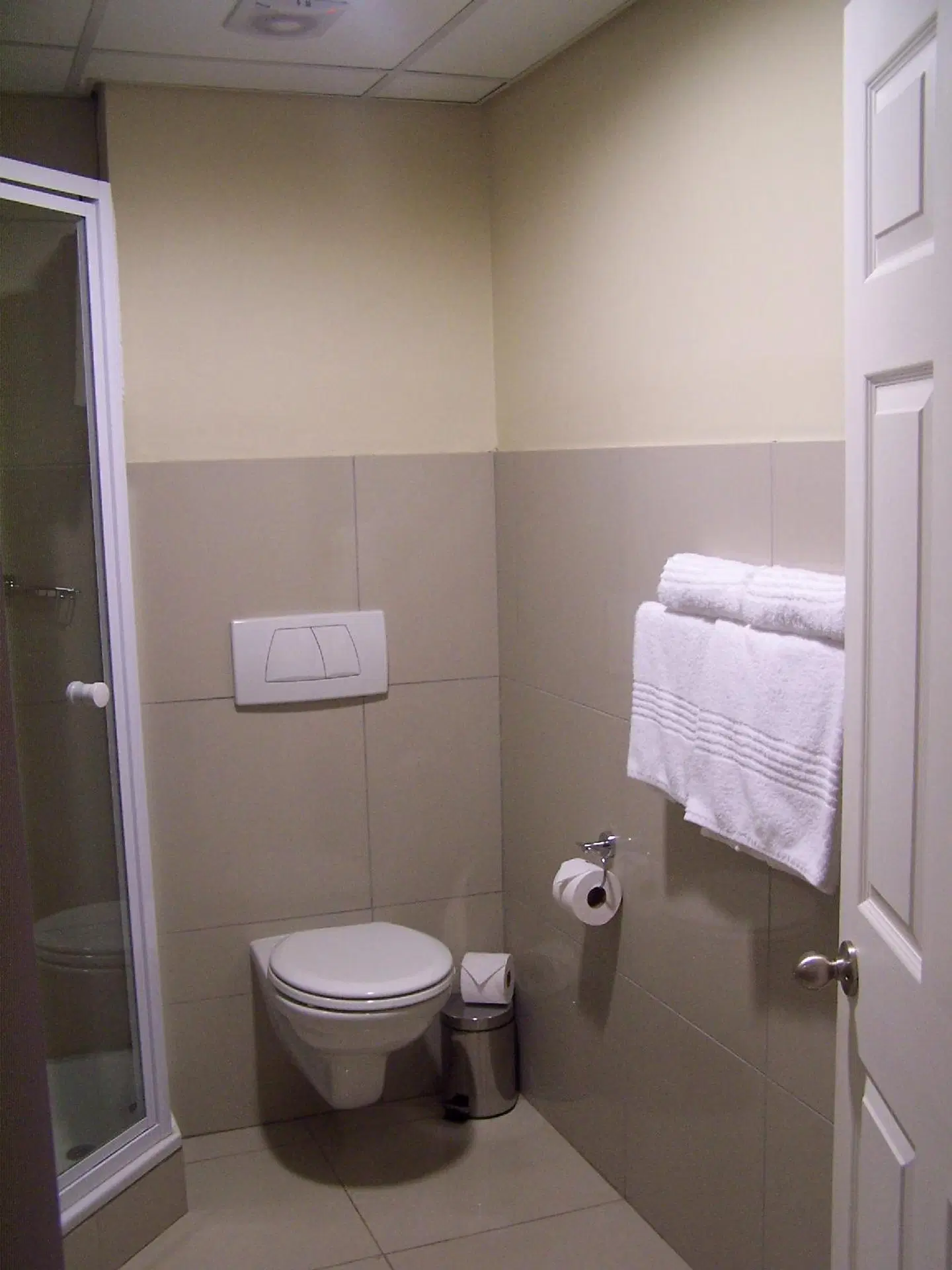 Regal Inn Xpress PMBurg Badezimmer