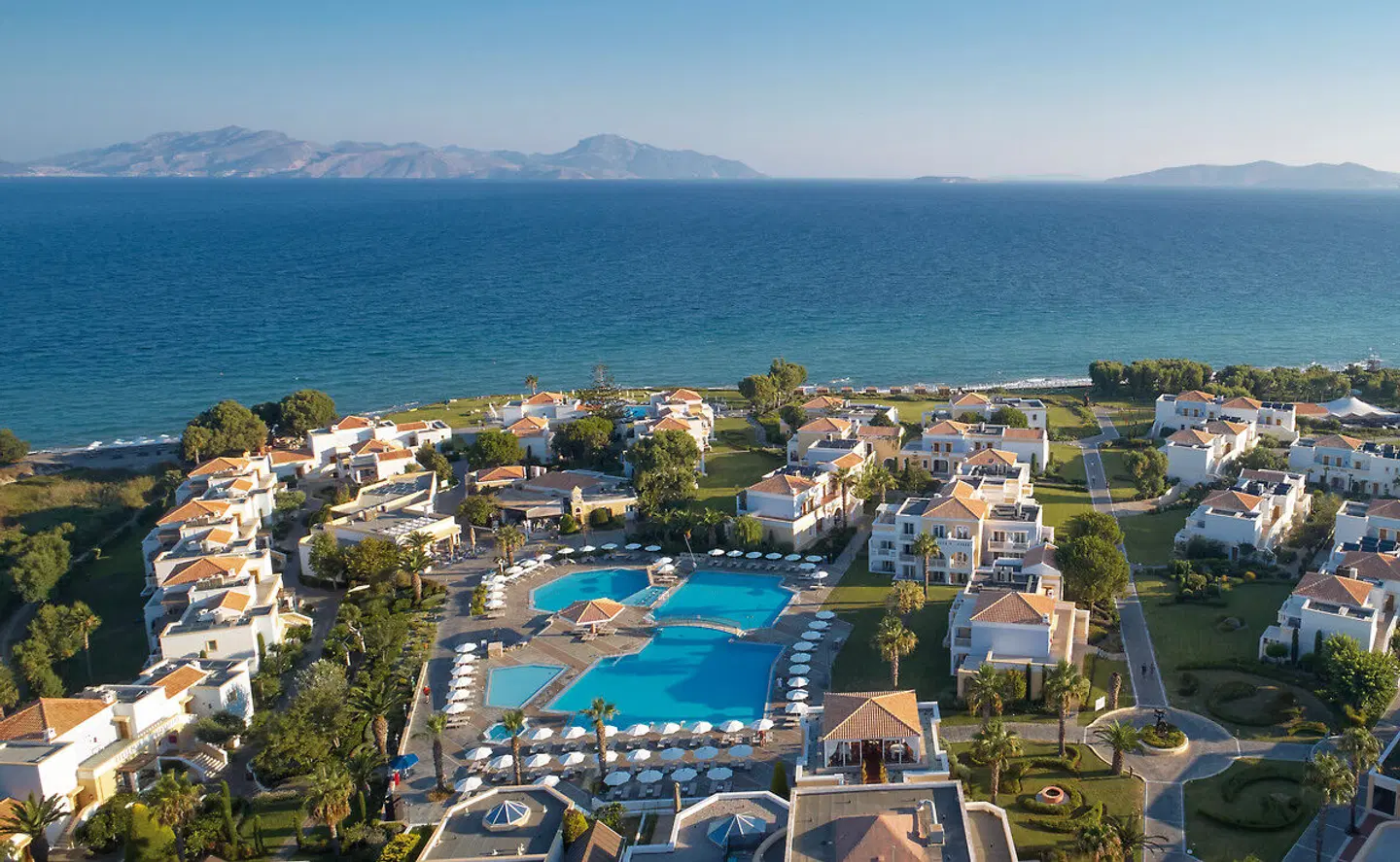 Neptune Luxury Resort EXTERIOR