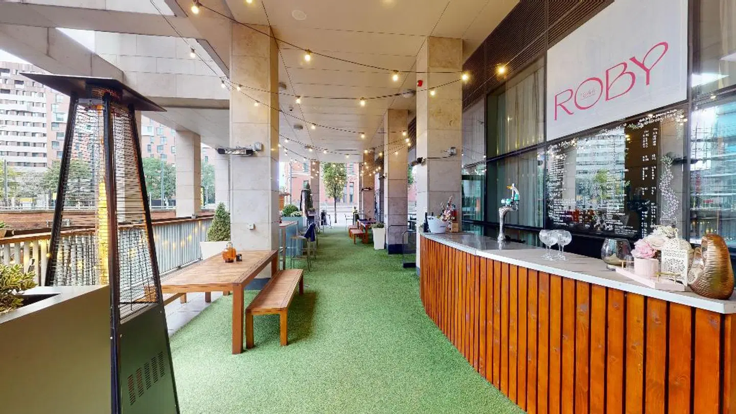 Holiday Inn Manchester - City Centre by IHG LOUNGE_LOBBY