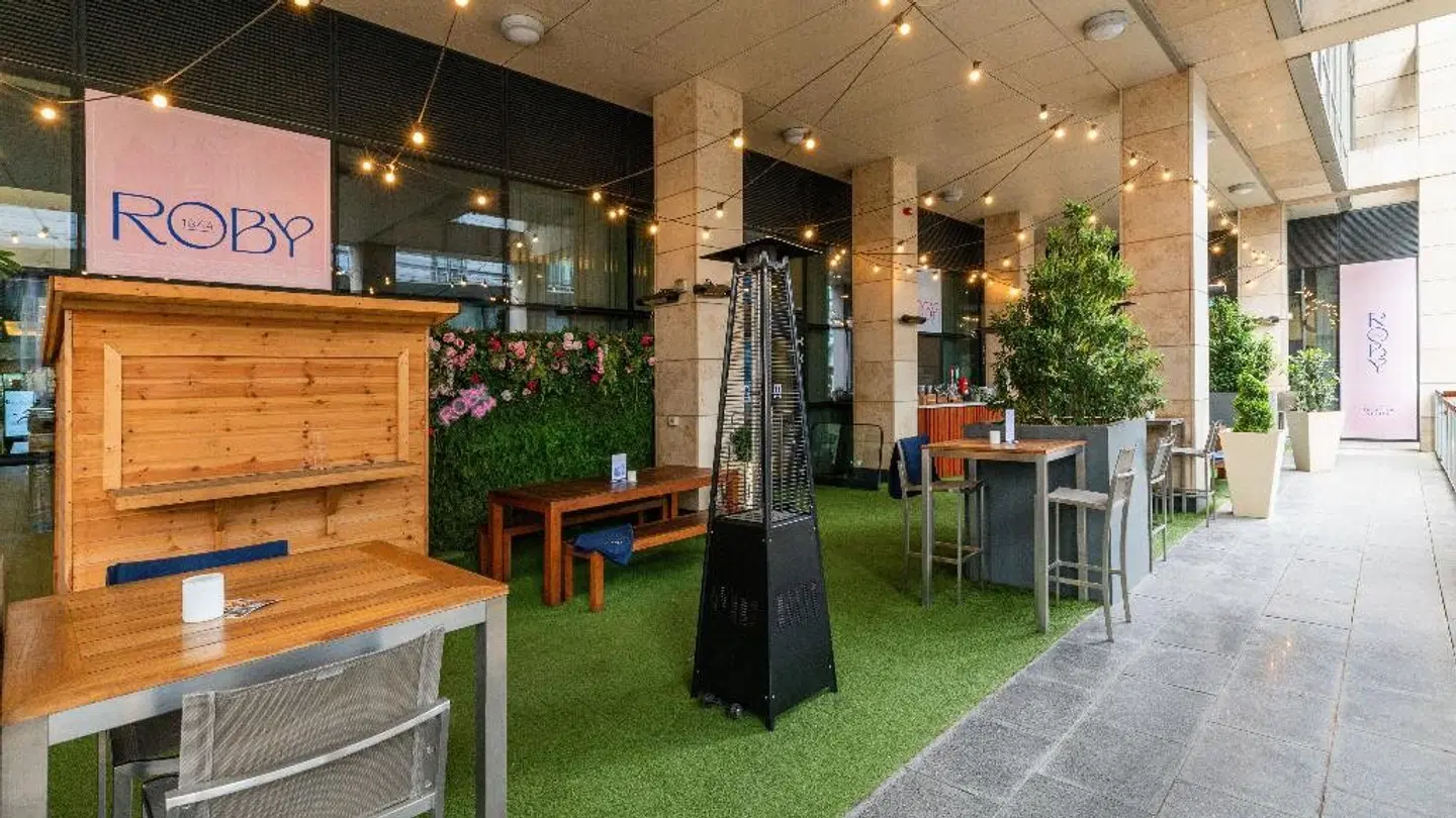 Holiday Inn Manchester - City Centre by IHG LOUNGE_LOBBY