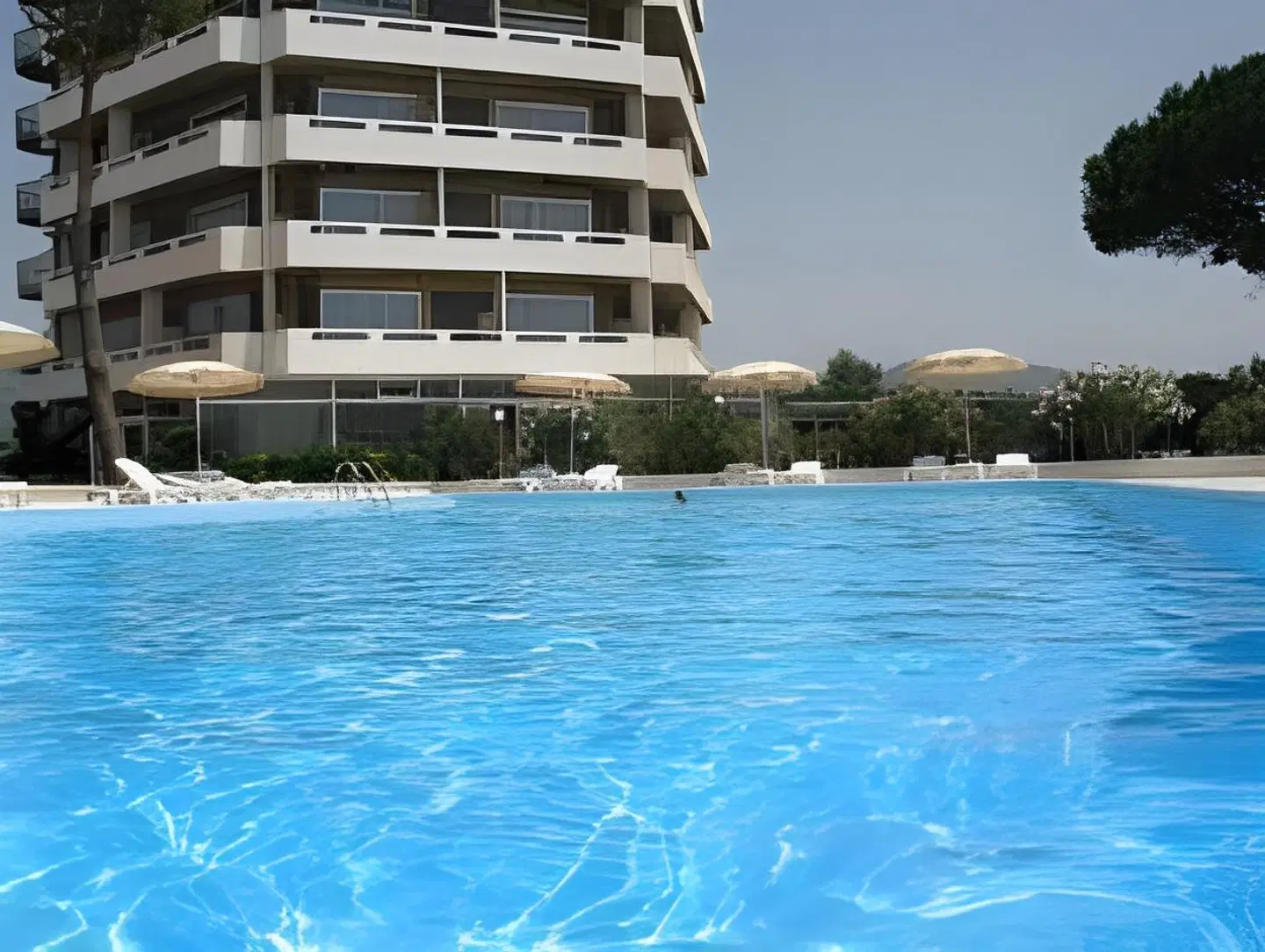 Torre Del Sole OUTDOOR_POOL