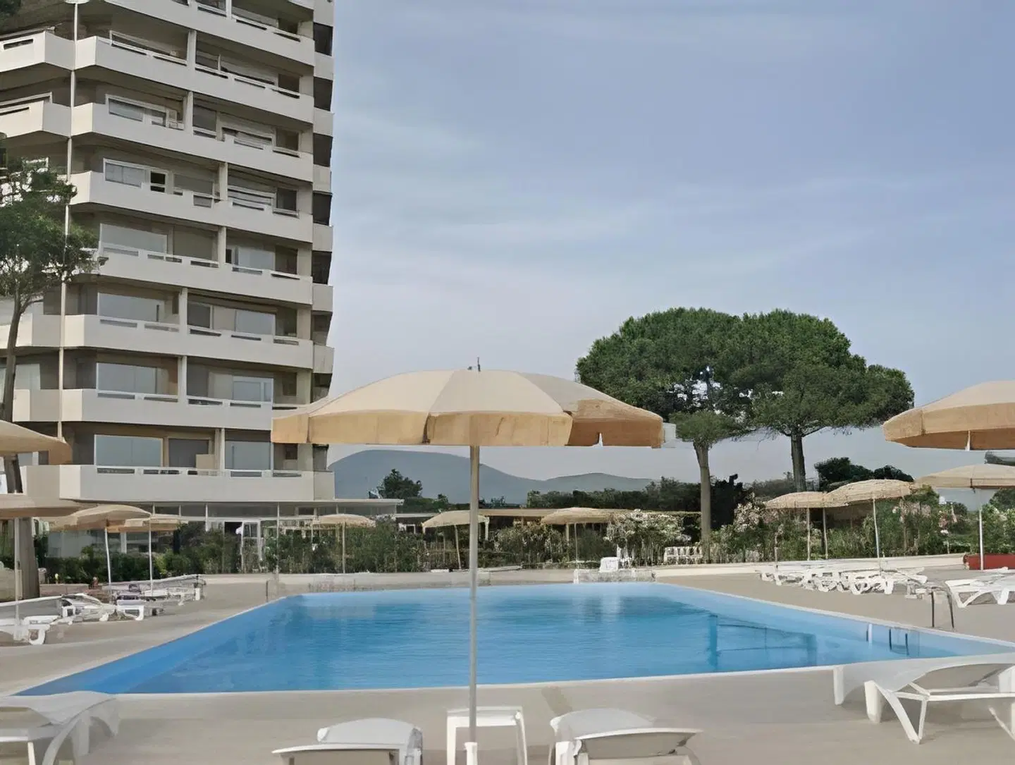 Torre Del Sole OUTDOOR_POOL