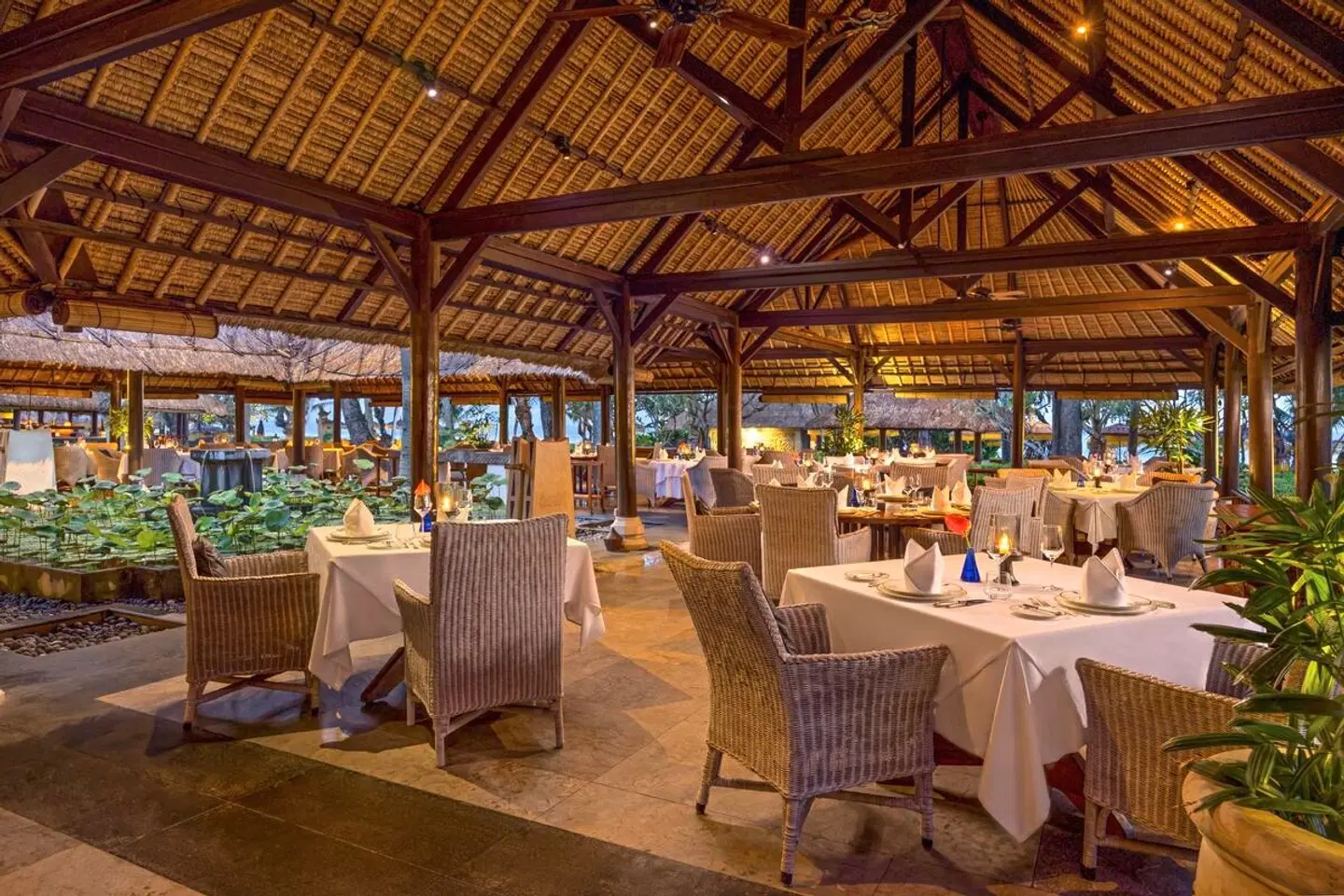 The Oberoi Beach Resort, Bali Restaurant
