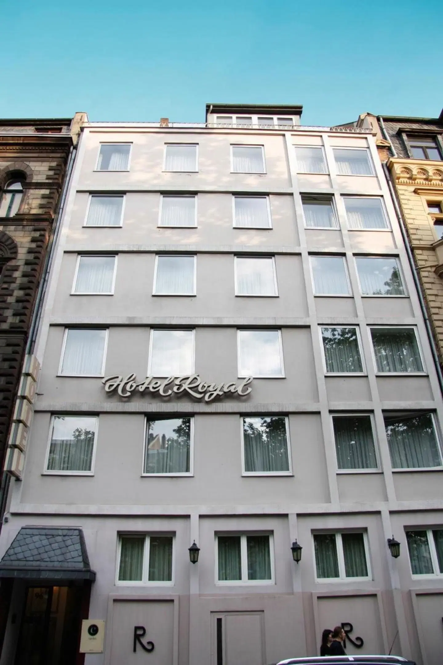 Royal EXTERIOR