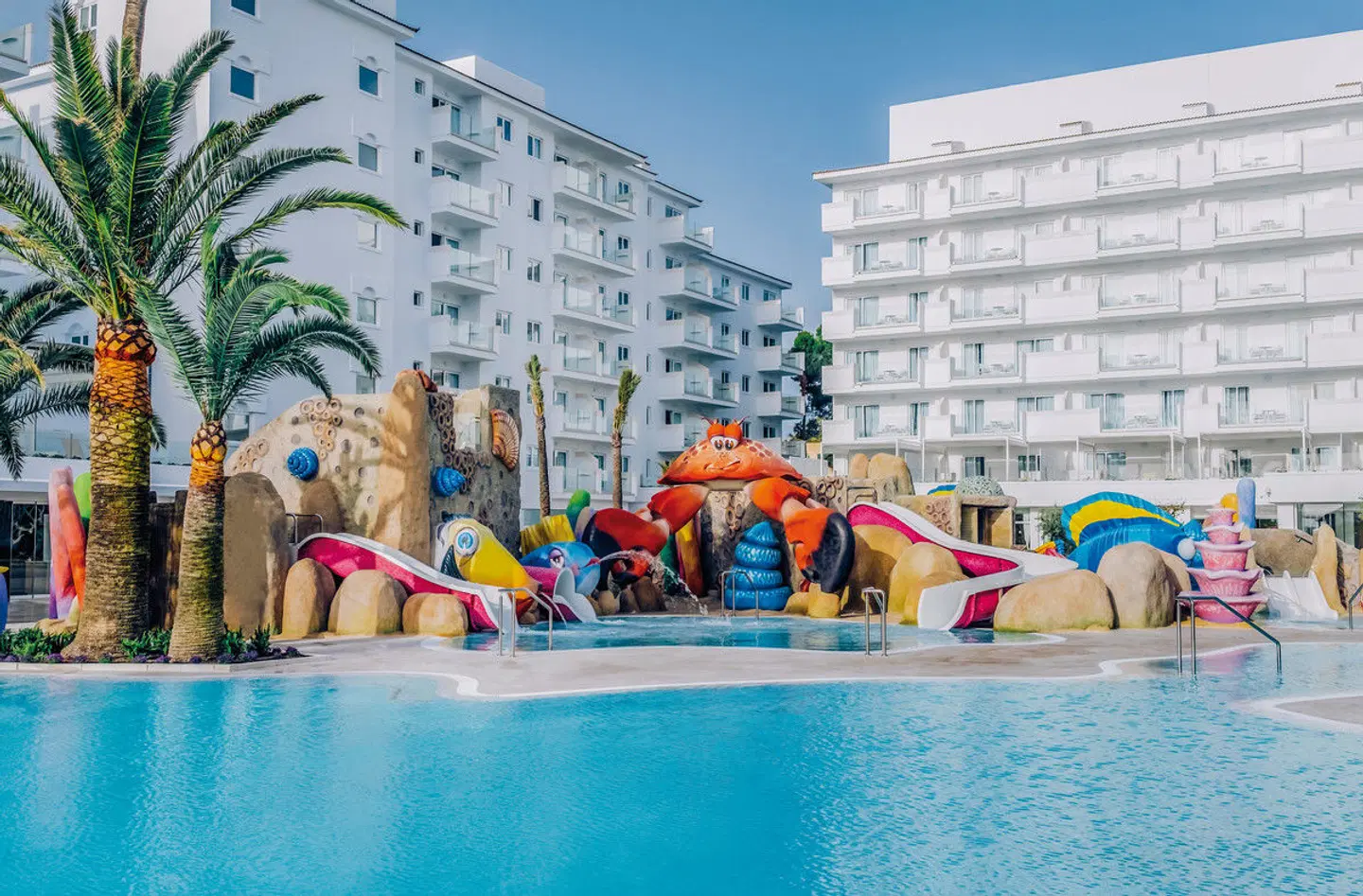 Iberostar Waves Alcudia Park OUTDOOR_POOL