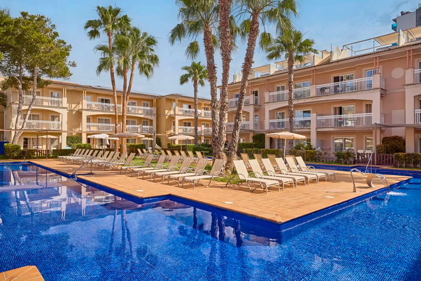 Zafiro Ca'n Picafort OUTDOOR_POOL