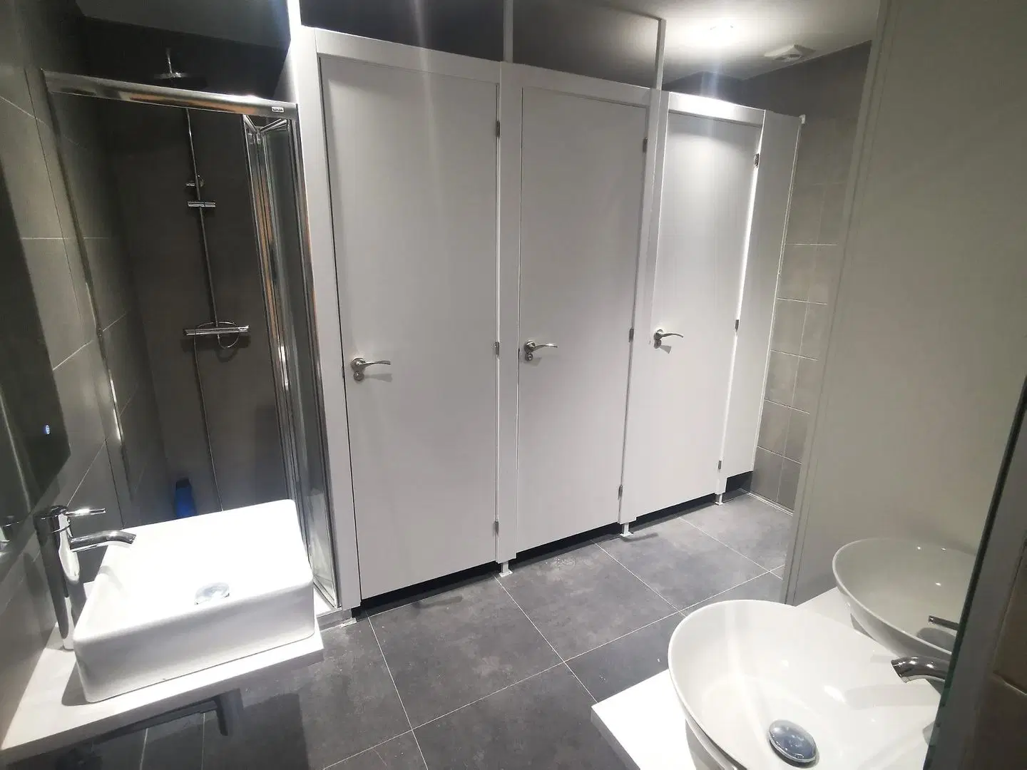 Madriz Hostel Badezimmer