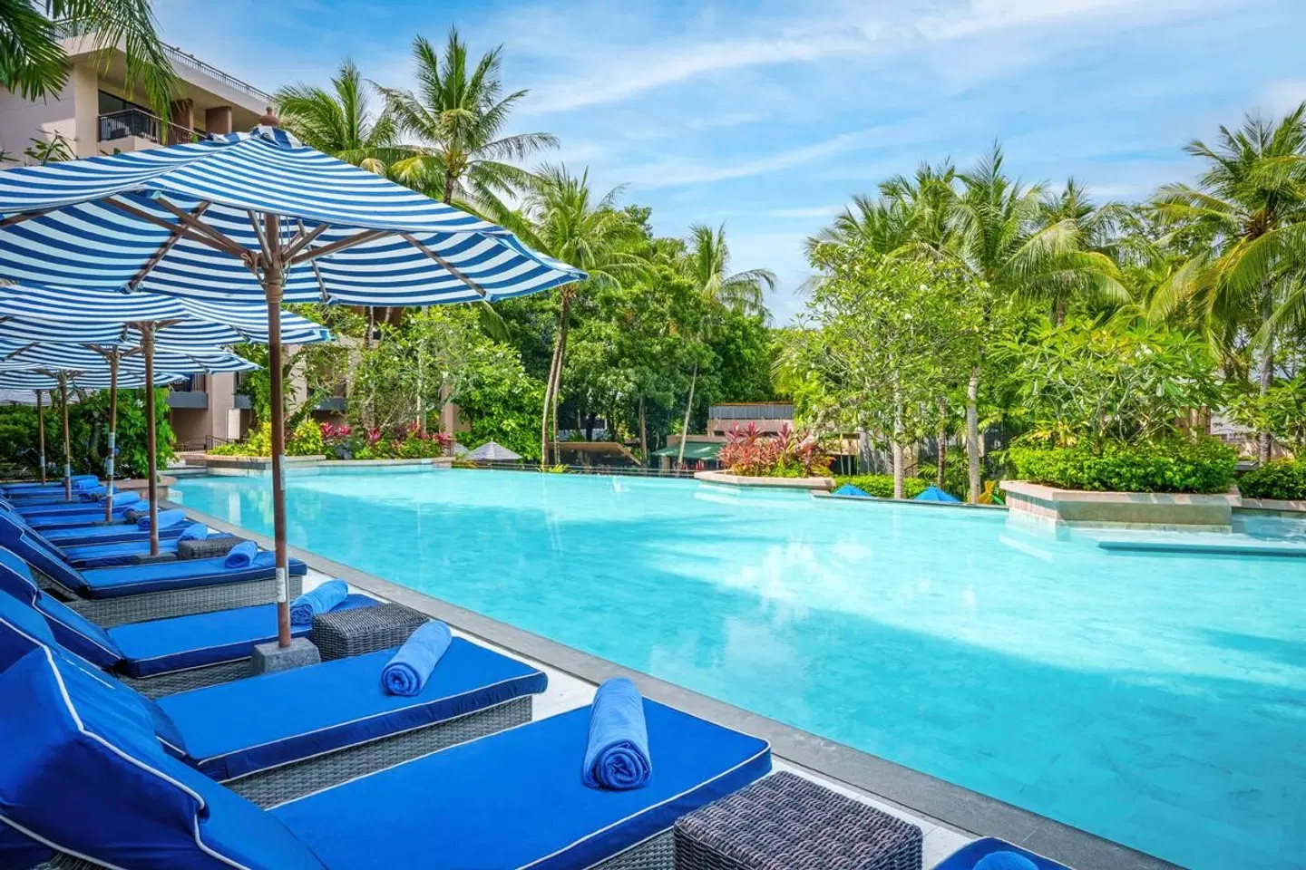 Novotel Phuket Kata Avista Resort & Spa OUTDOOR_POOL