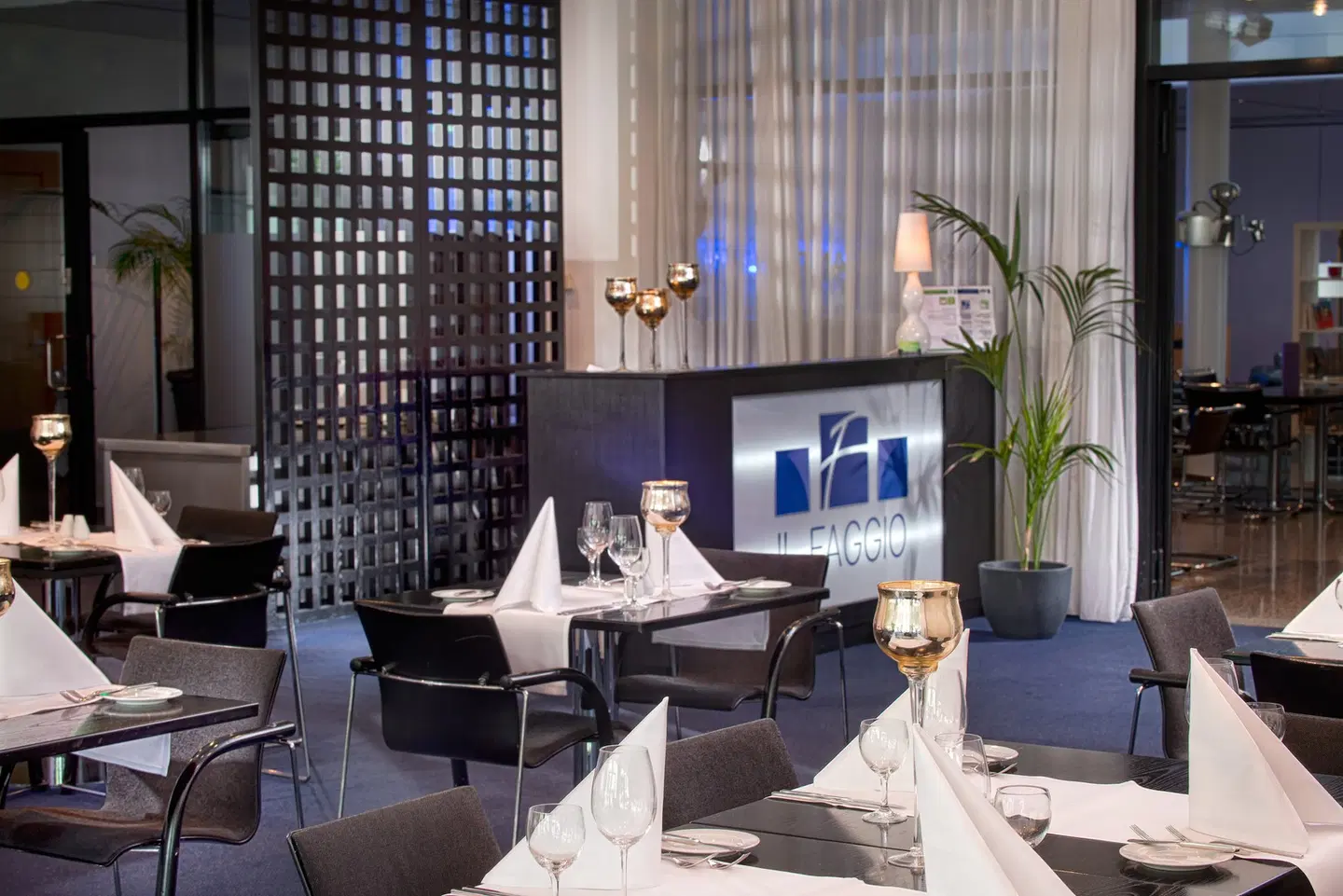 Holiday Inn Berlin - City West LOUNGE_LOBBY