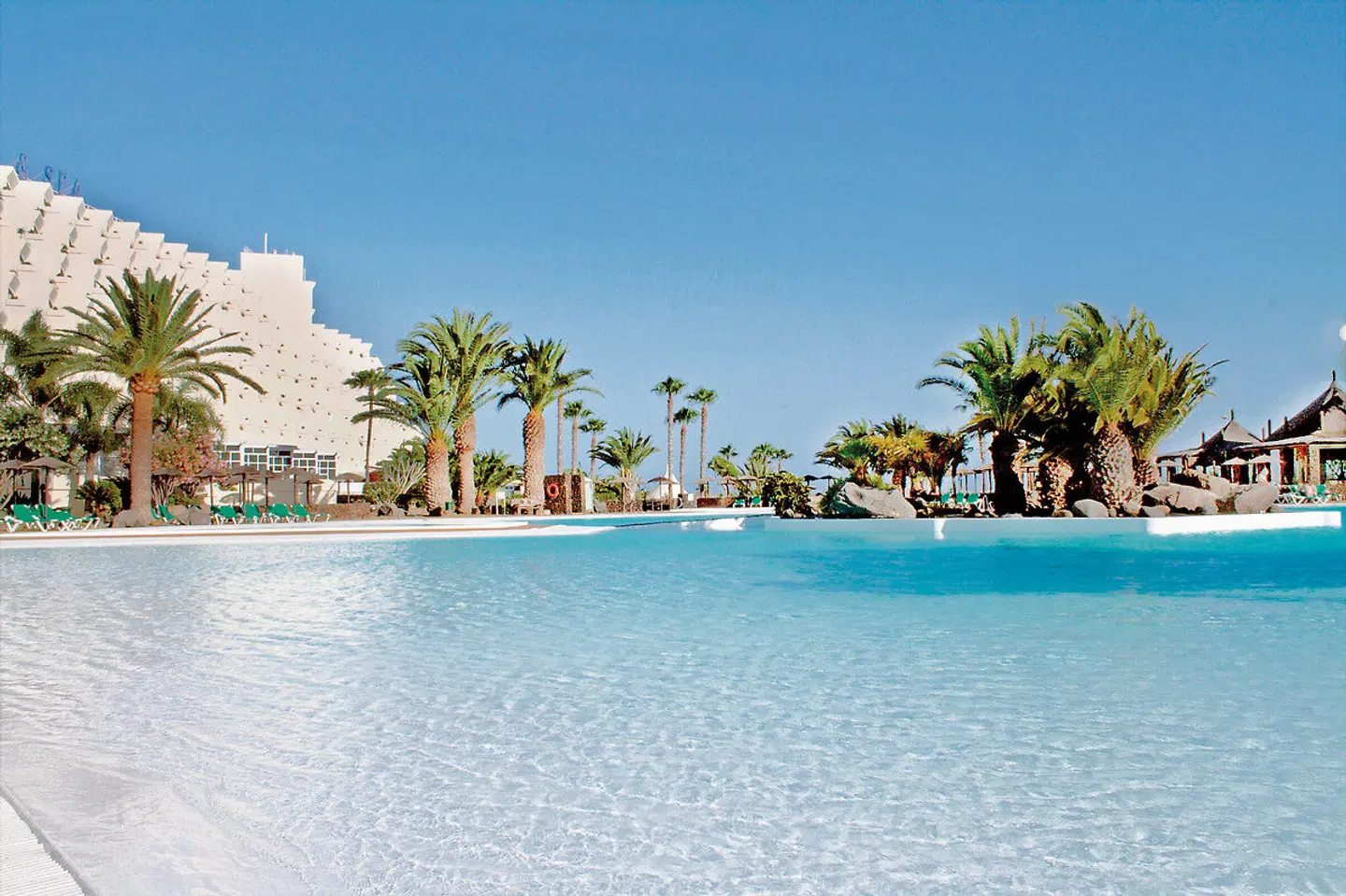 Beatriz Costa & Spa OUTDOOR_POOL