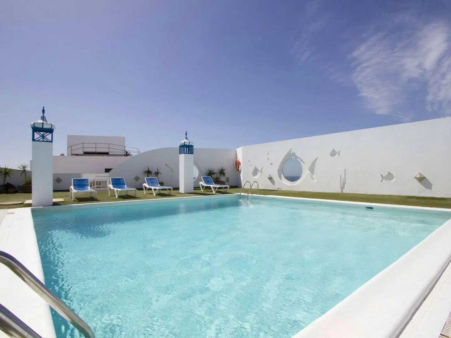 Hotel Lancelot OUTDOOR_POOL