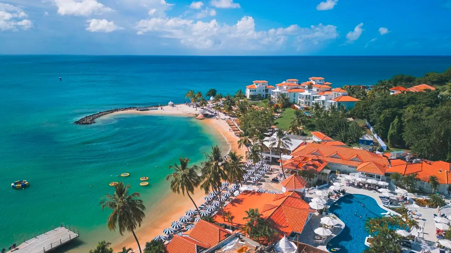 Windjammer Landing Resort & Residences Strand