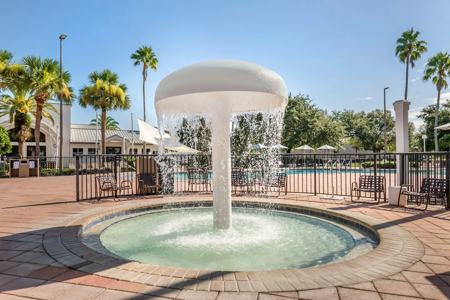 voco Kissimmee Orlando by IHG OUTDOOR_POOL