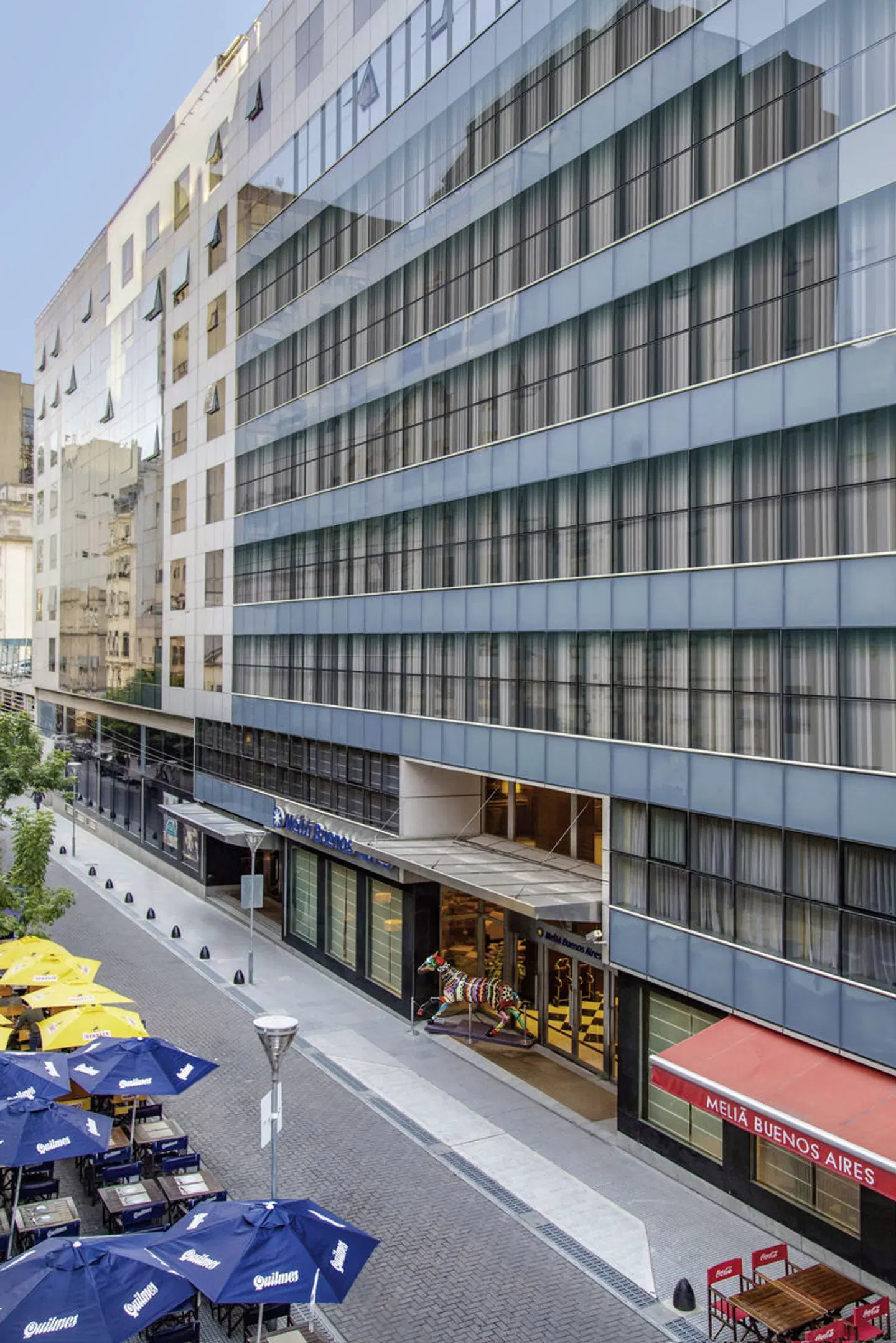 DoubleTree by Hilton Buenos Aires EXTERIOR