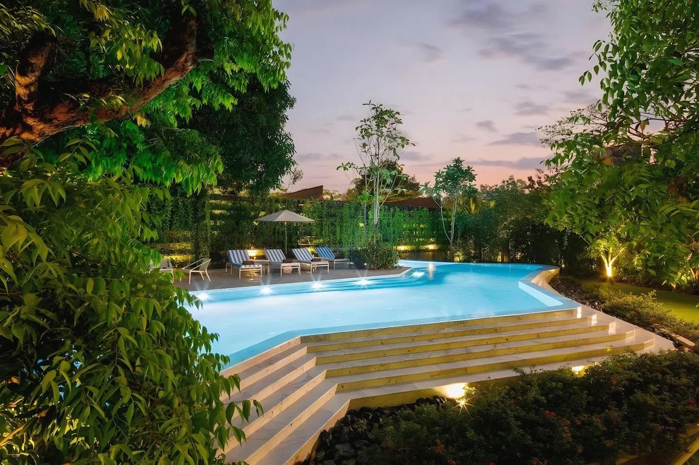 Parc Borough City Resort OUTDOOR_POOL