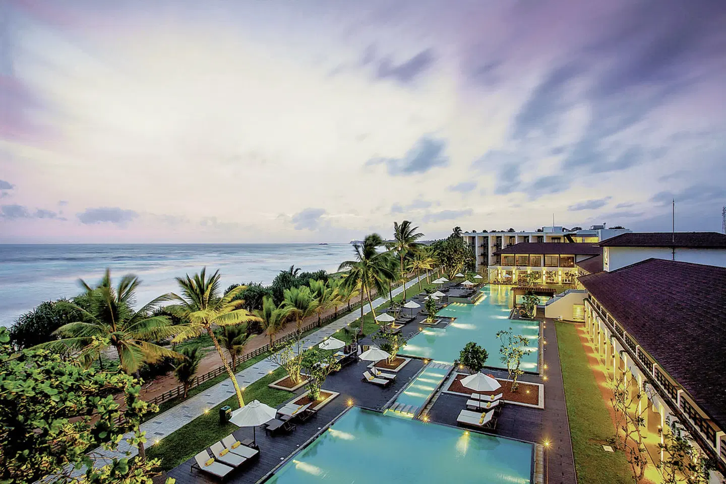 Pullmann Bentota Resort & Spa OUTDOOR_POOL