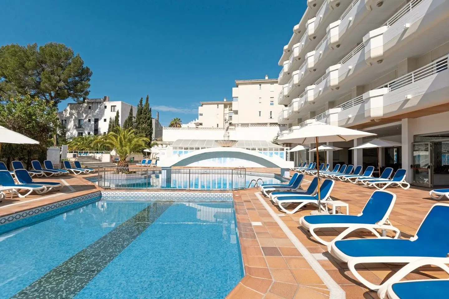 Mar Hotels Paguera & Spa OUTDOOR_POOL