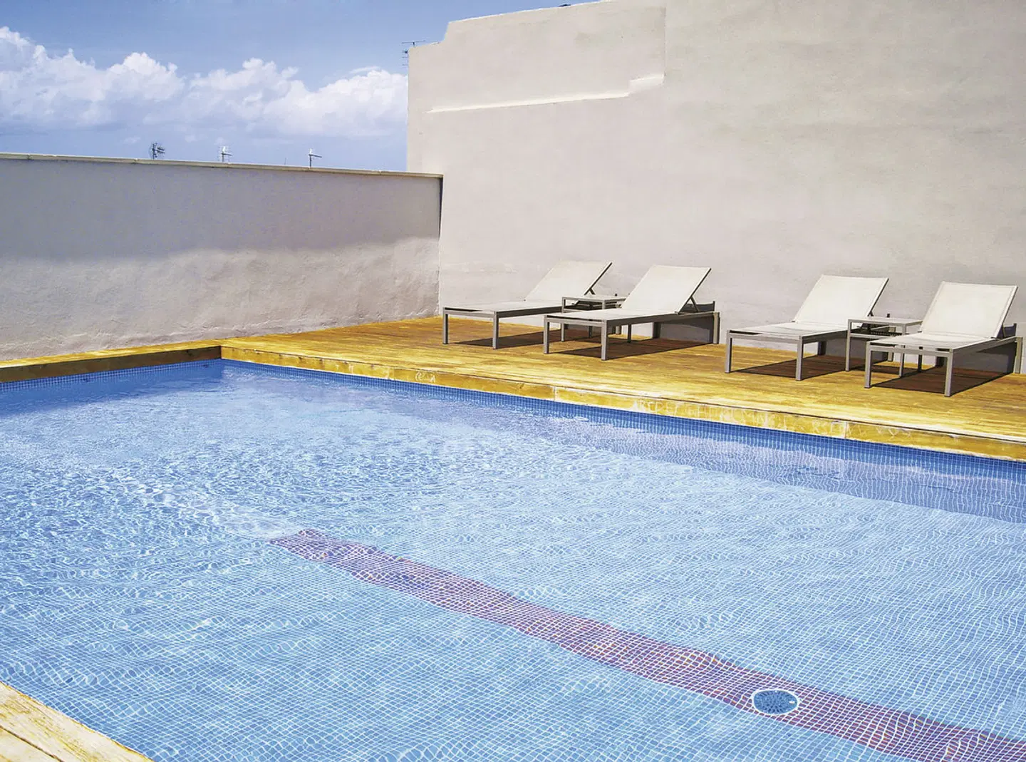 Nautic & Spa OUTDOOR_POOL