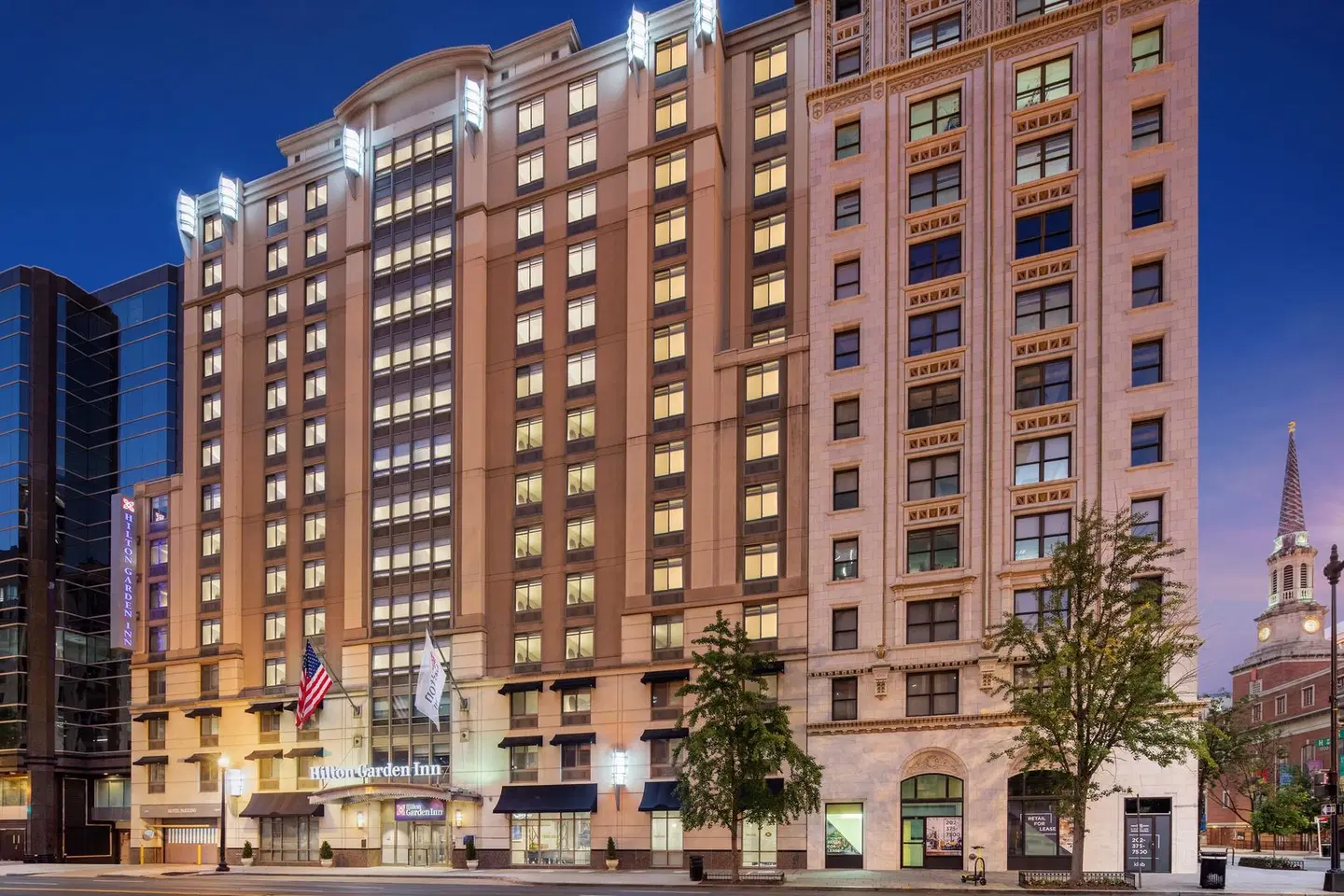 Hilton Garden Inn Washington DC Downtown EXTERIOR