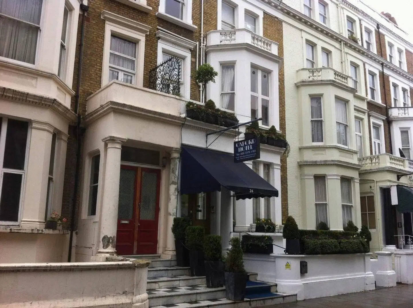 Oxford Hotel EXTERIOR