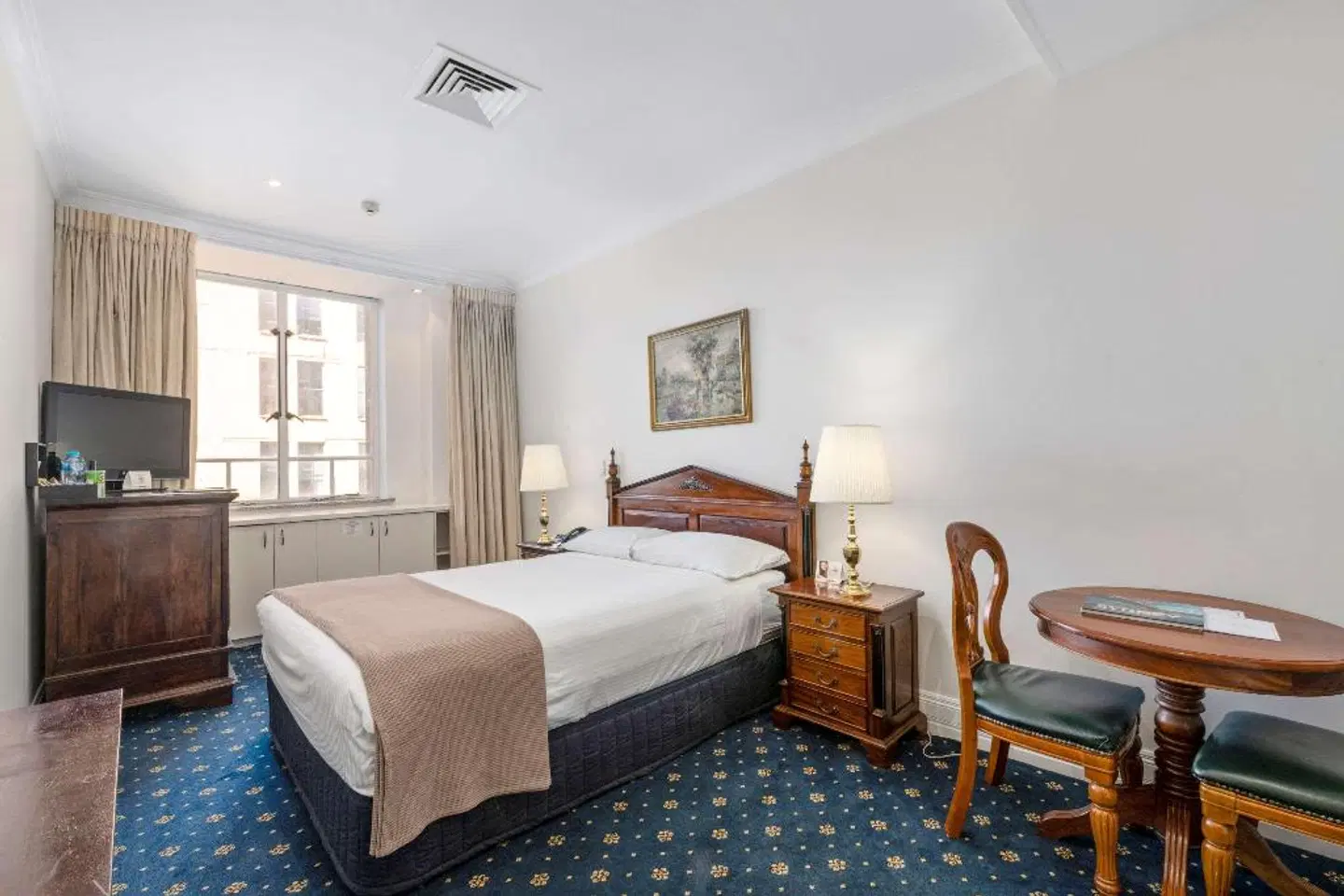 Castlereagh Boutique ROOM_EXAMPLE