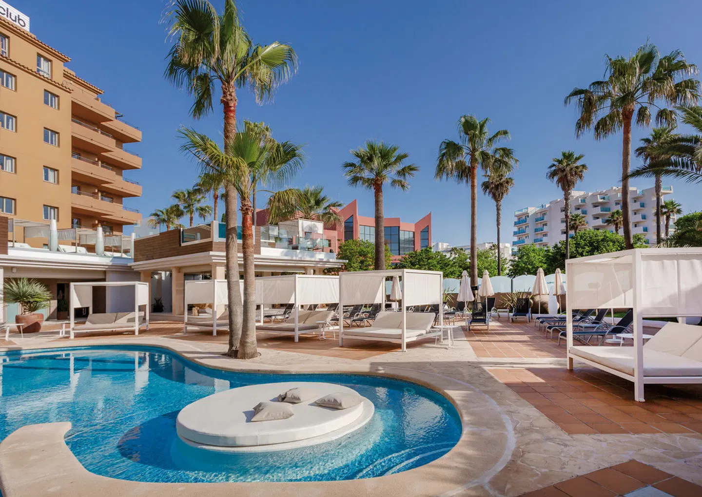 Marins Beach Club OUTDOOR_POOL