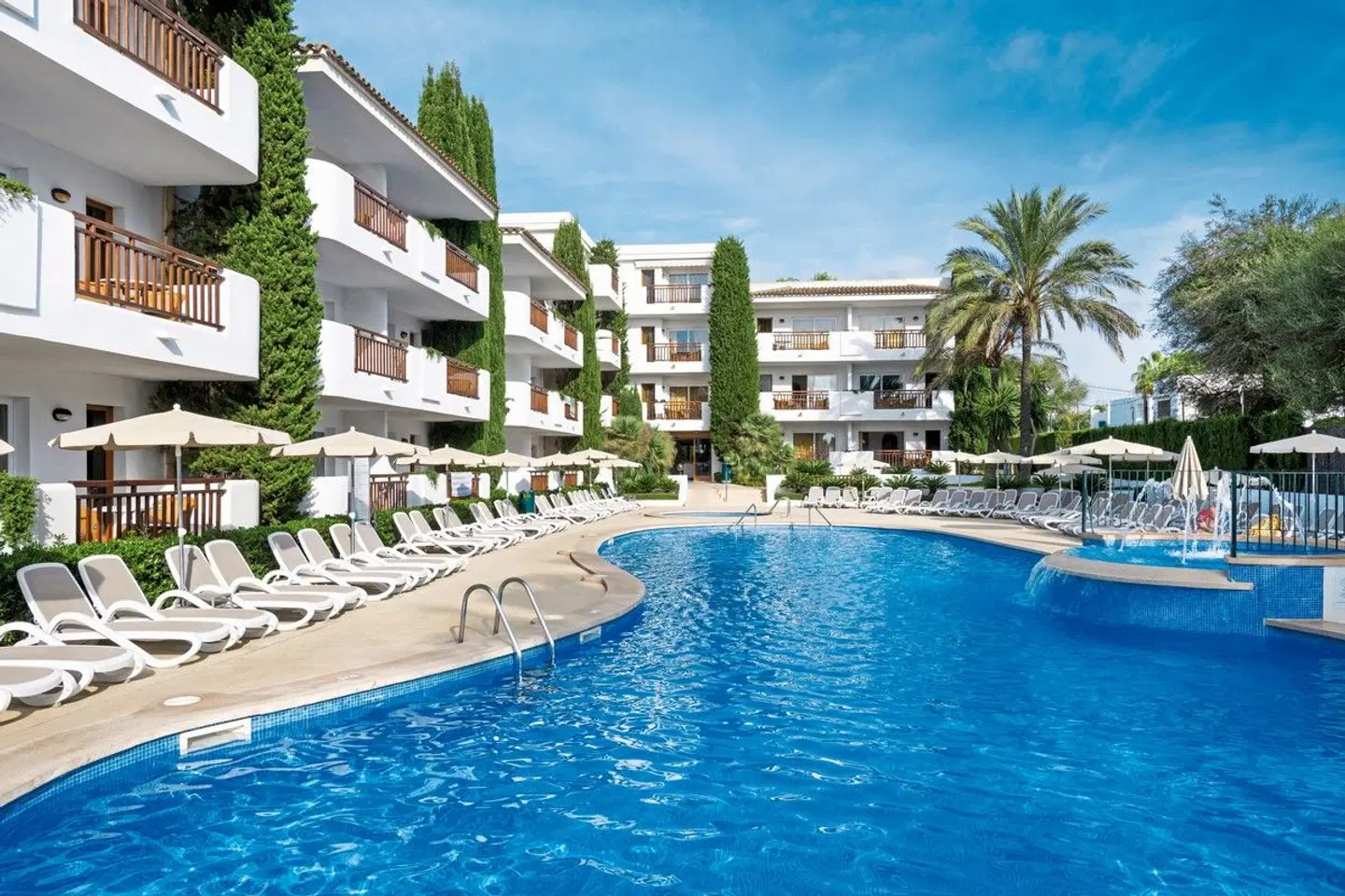 Inturotel Esmeralda Garden OUTDOOR_POOL