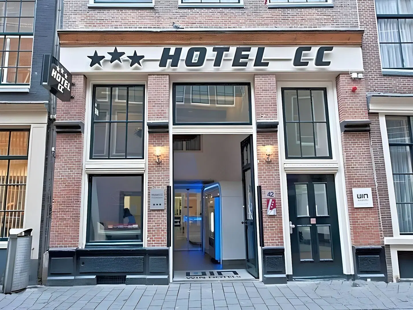 CC EXTERIOR