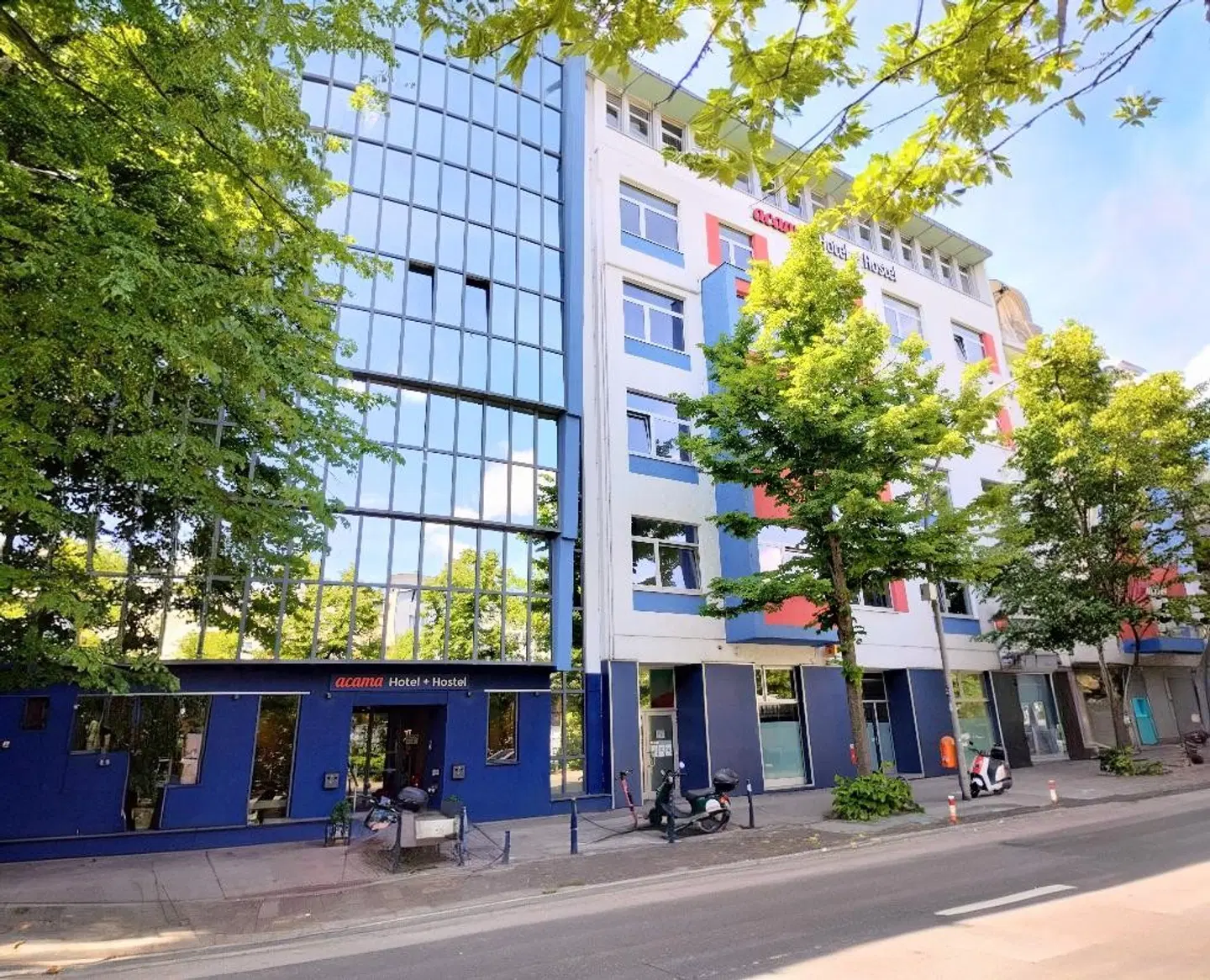acama Kreuzberg Hotel + Hostel EXTERIOR