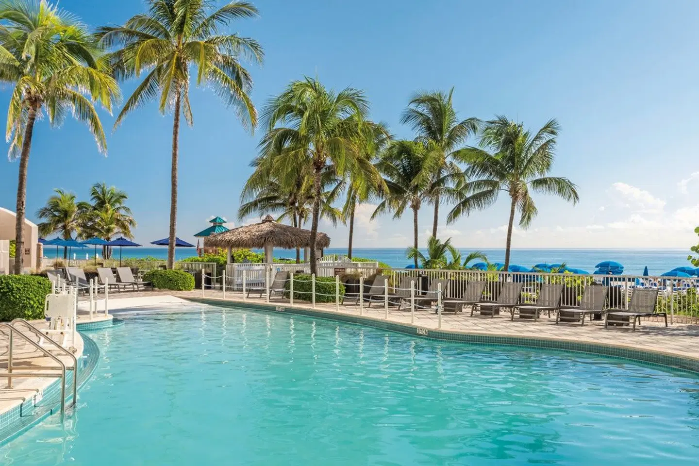 Doubletree Ocean Point Resort & Spa OUTDOOR_POOL
