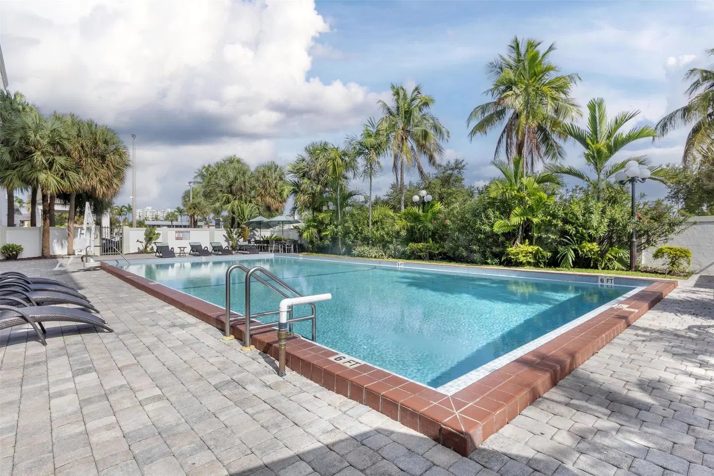 Best Western Plus North Miami/Bal Harbour OUTDOOR_POOL
