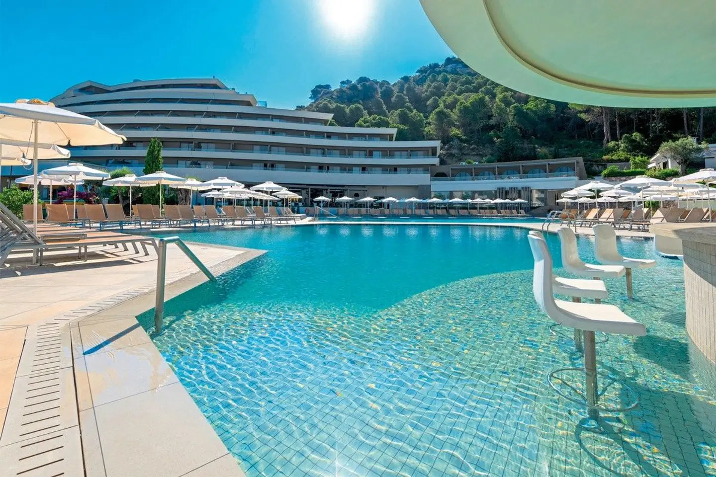 Olympic Palace OUTDOOR_POOL