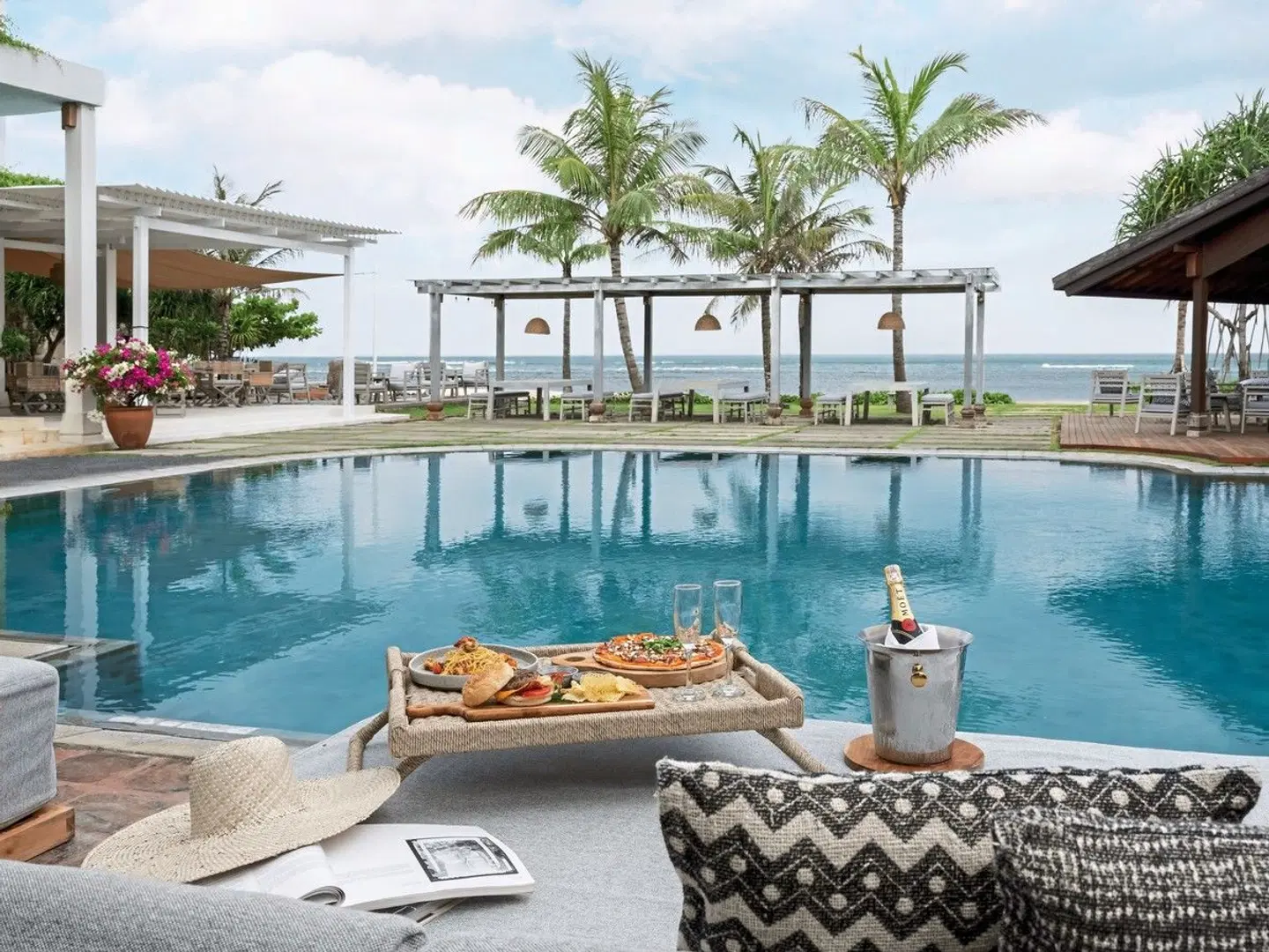 Sadara Resort OUTDOOR_POOL