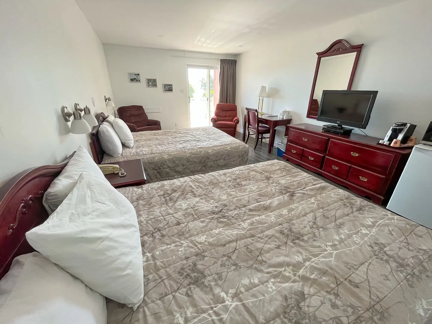 Complexe Hotelier Pelchat ROOM_EXAMPLE
