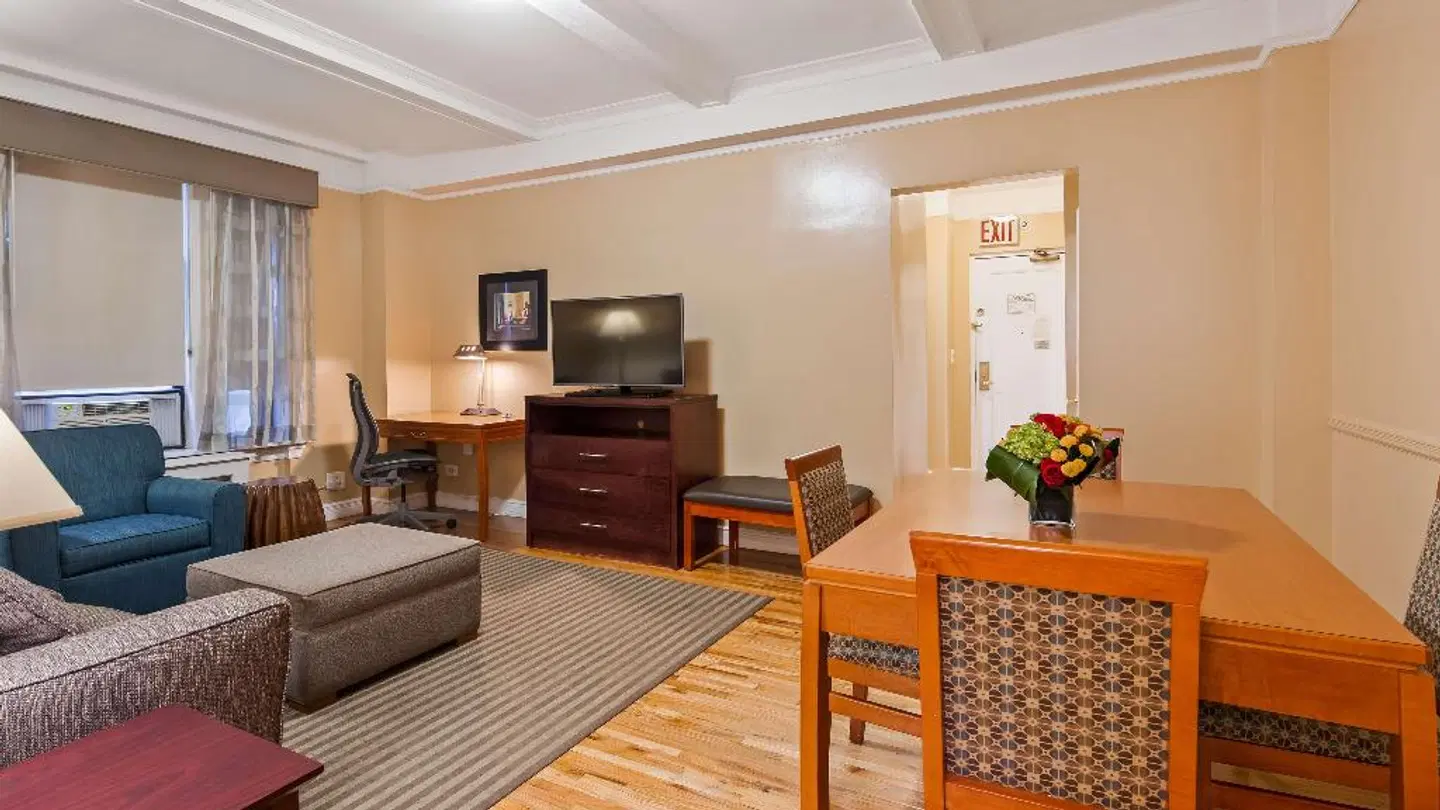 Best Western Plus Hospitality House Suites LOUNGE_LOBBY