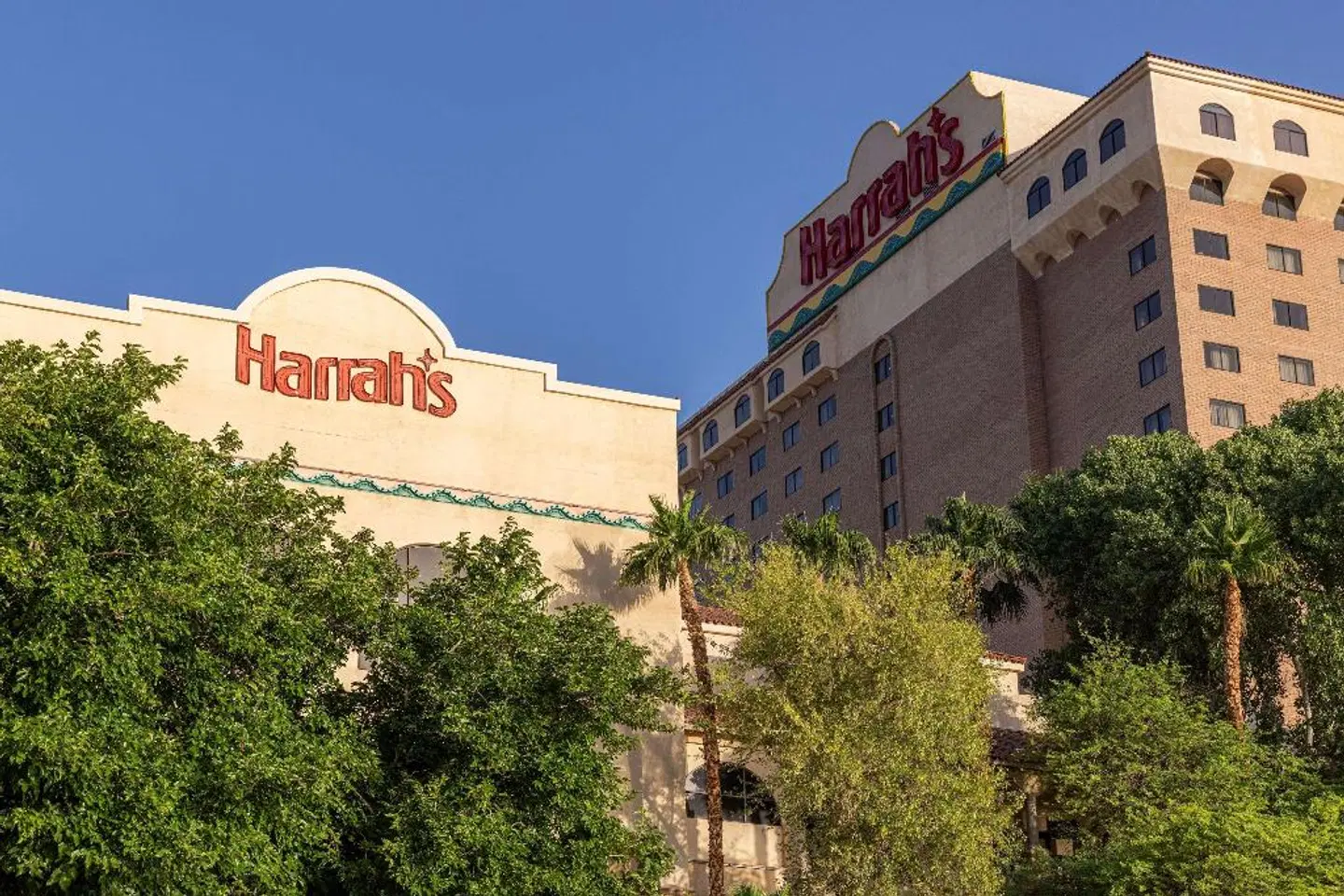 Harrah's Laughlin Beach Resort & Casino EXTERIOR