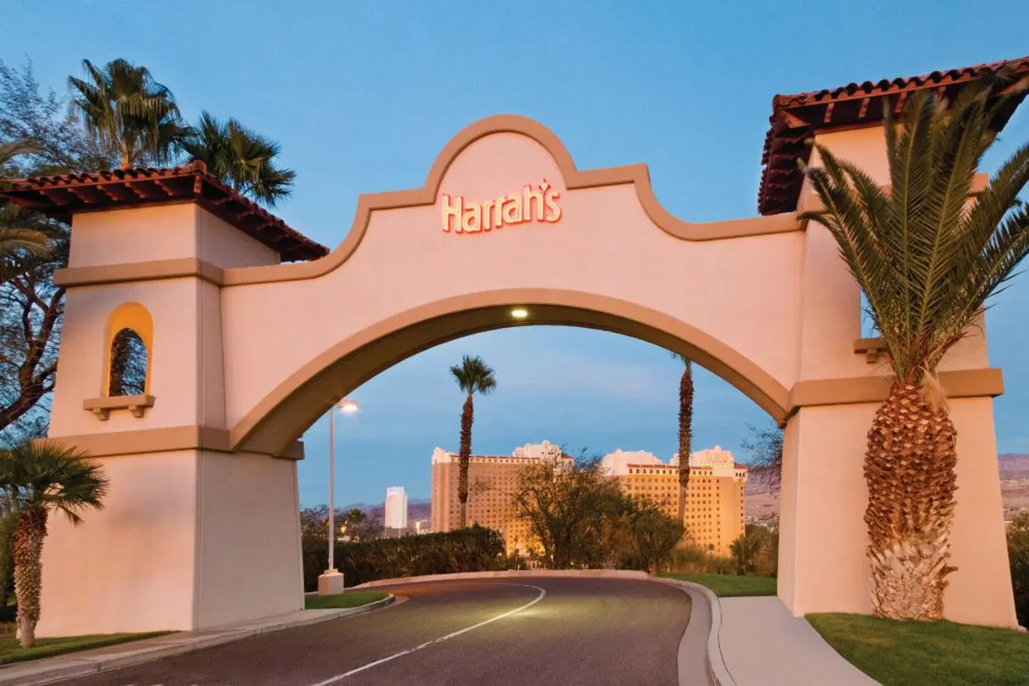 Harrah's Laughlin Beach Resort & Casino EXTERIOR
