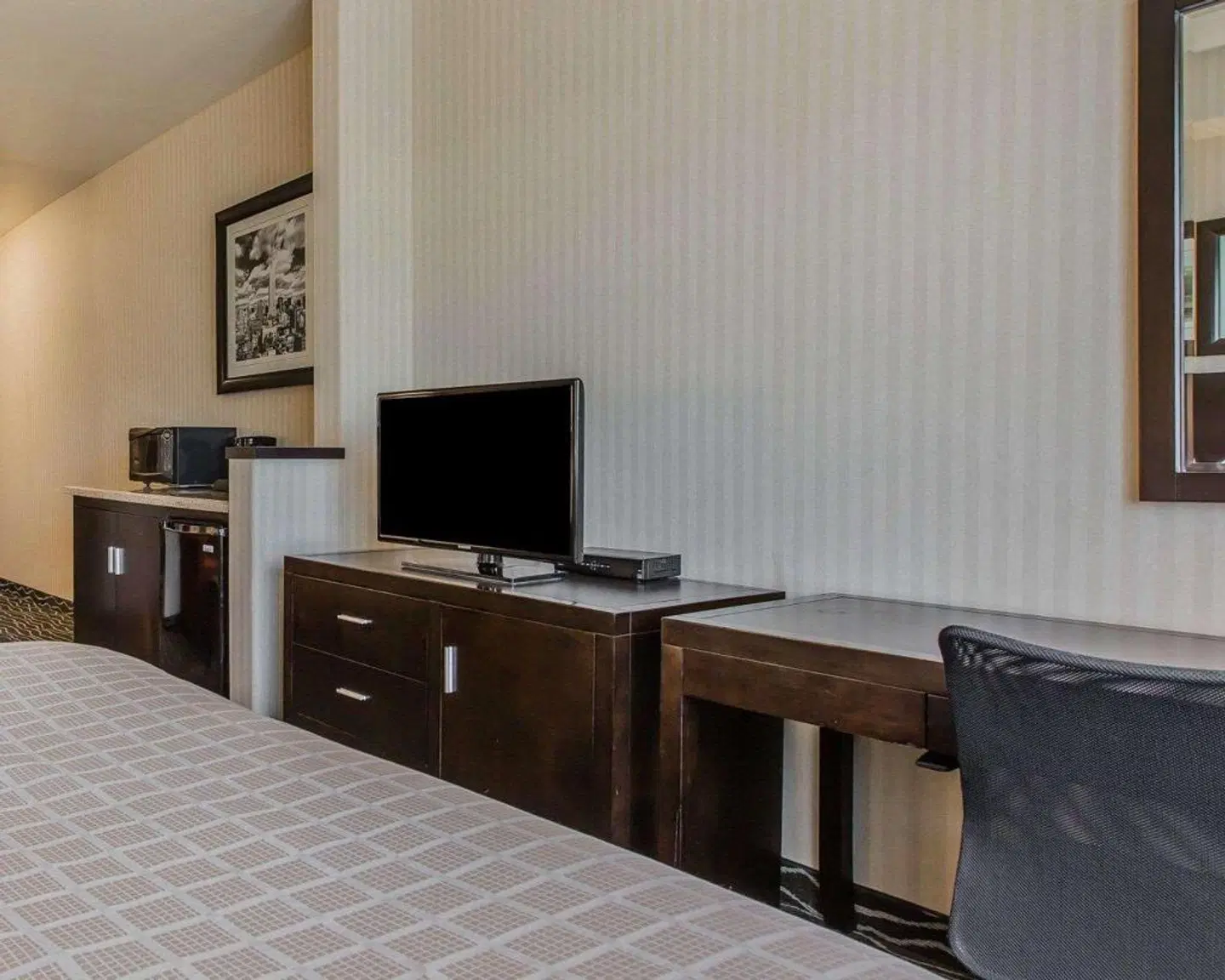 Quality Inn ROOM_EXAMPLE