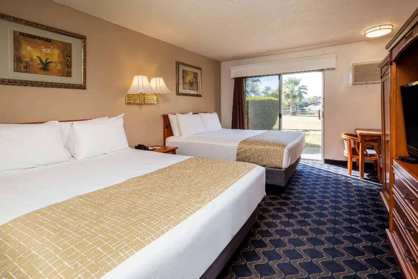 Travelodge by Wyndham Red Bluff ROOM_EXAMPLE