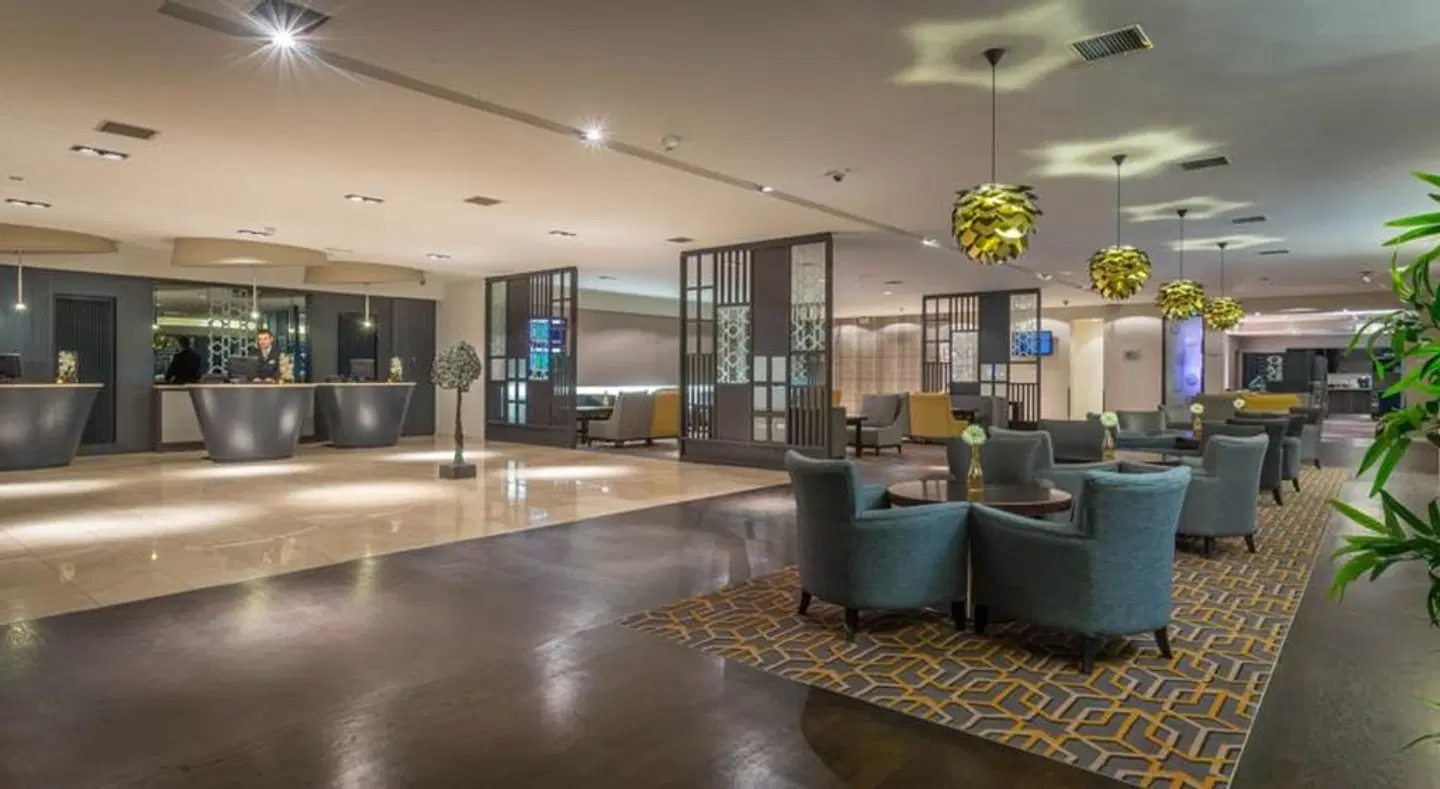 Maldron Hotel Dublin Airport LOUNGE_LOBBY