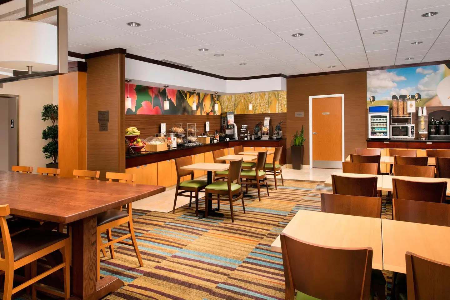 Fairfield by Marriott Inn & Suites Washington, DC/New York Avenue Bar