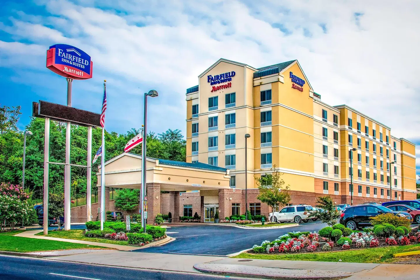 Fairfield by Marriott Inn & Suites Washington, DC/New York Avenue EXTERIOR