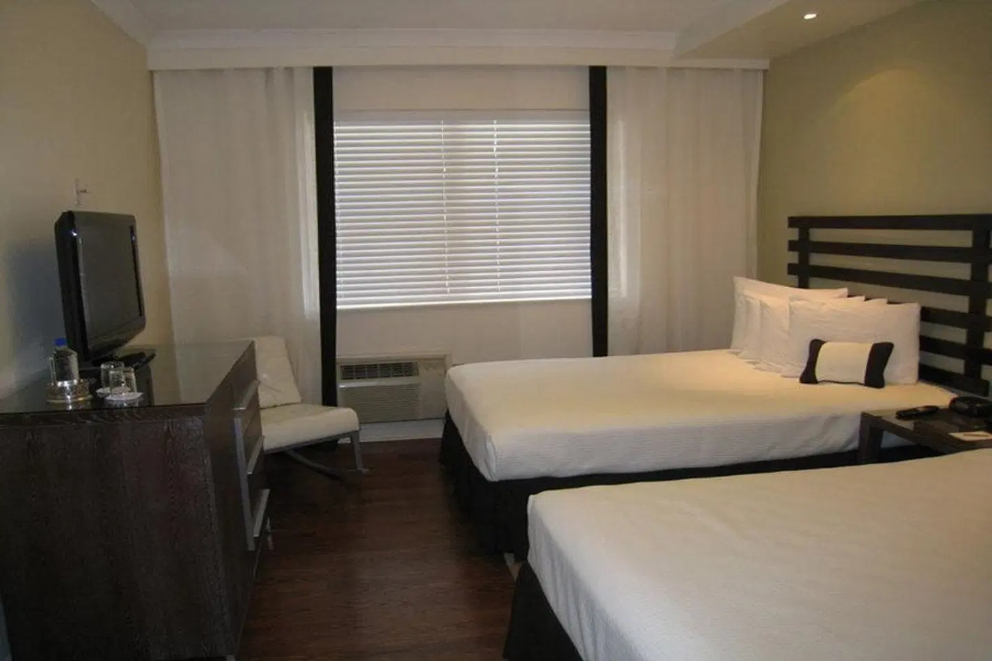 Dorchester South Beach Hotel ROOM_EXAMPLE
