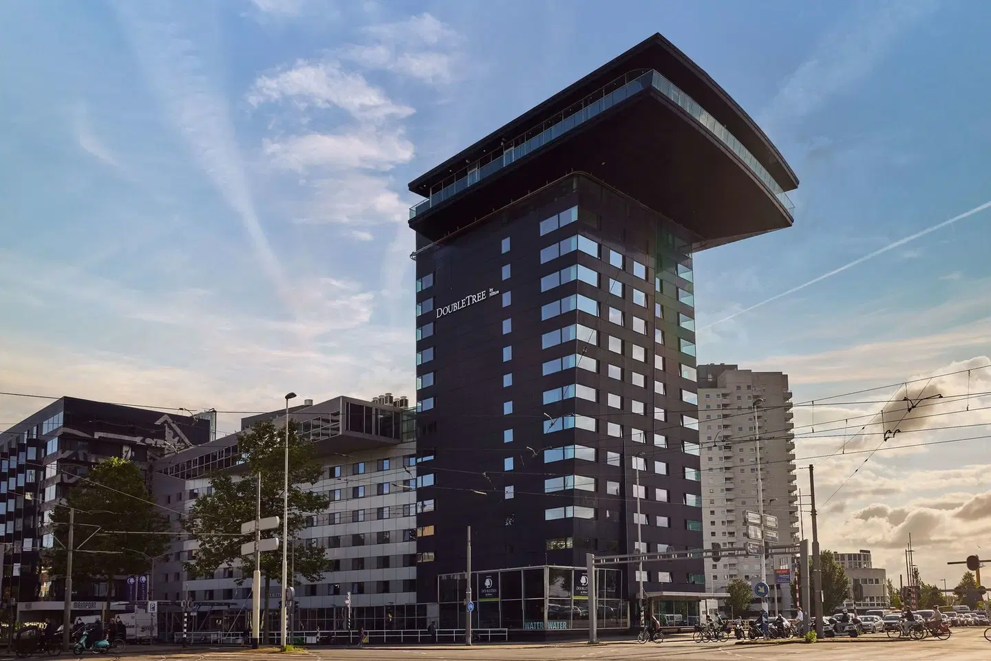 DoubleTree by Hilton Rotterdam Centre EXTERIOR