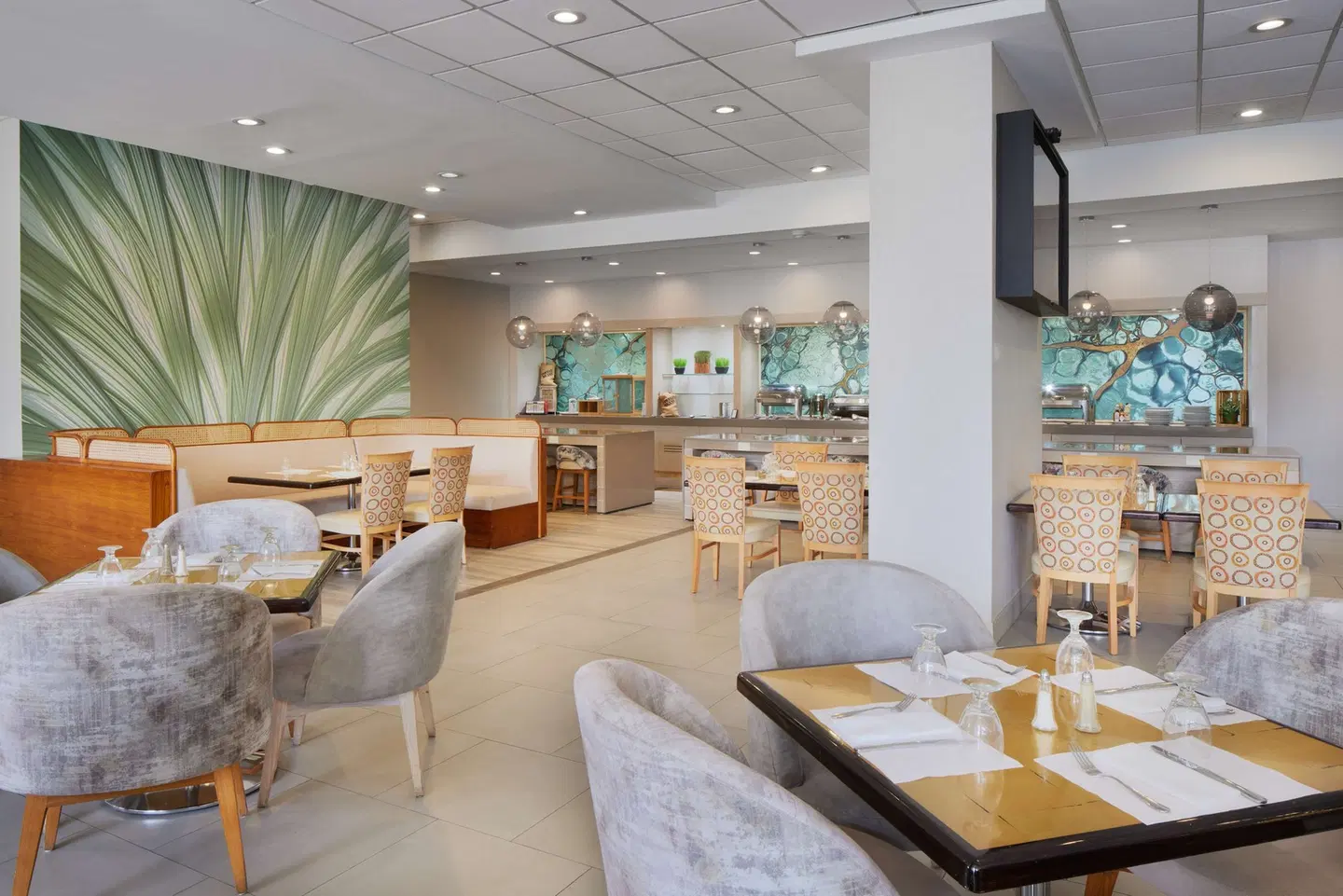 Hilton Hasbrouck Heights / Meadowlands Restaurant