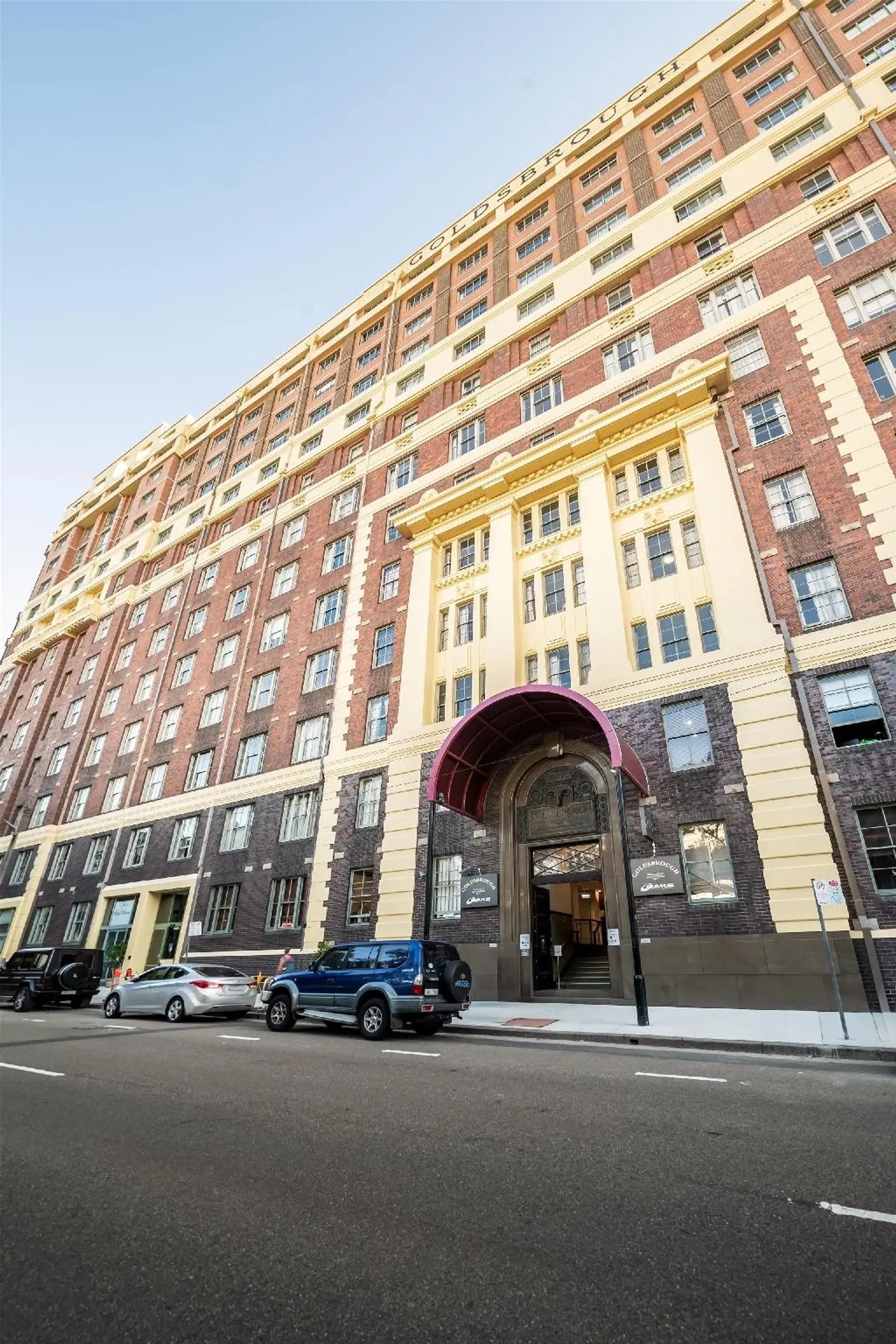 Oaks Sydney Goldsbrough Suites EXTERIOR