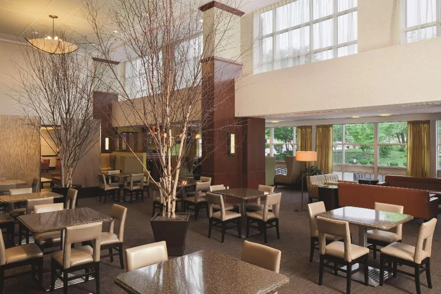 DoubleTree Club by Hilton Hotel Boston Bayside Restaurant