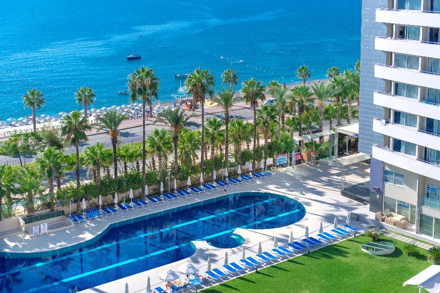 Porto Bello Hotel Resort & Spa OUTDOOR_POOL