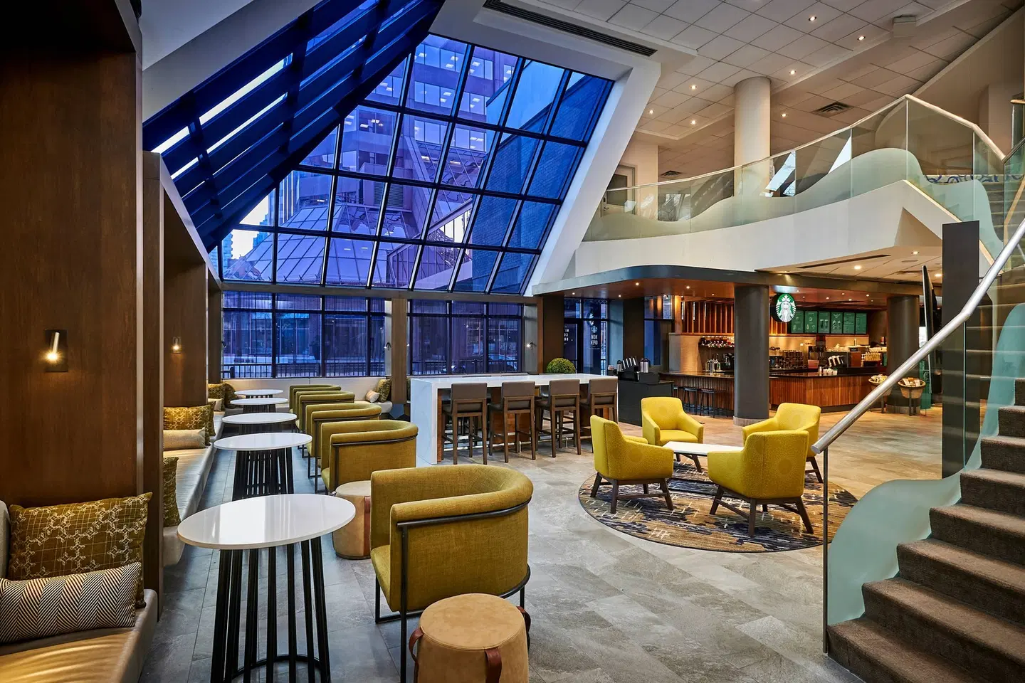 Delta Hotels by Marriott Toronto Mississauga Bar